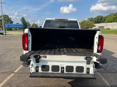 Certified 2022 GMC Sierra 2500 AT4 w/ Snow Plow Prep/Camper Package image 5