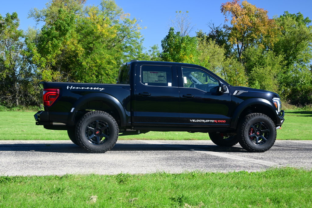 New 2026 Ford F150 Raptor w/ Equipment Group 803A Raptor R AWD/4WD image 7