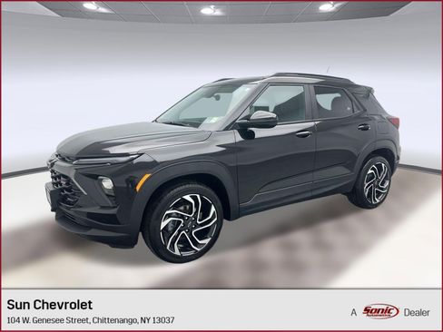Used 2024 Chevrolet TrailBlazer RS w/ Convenience Package AWD/4WD image 1