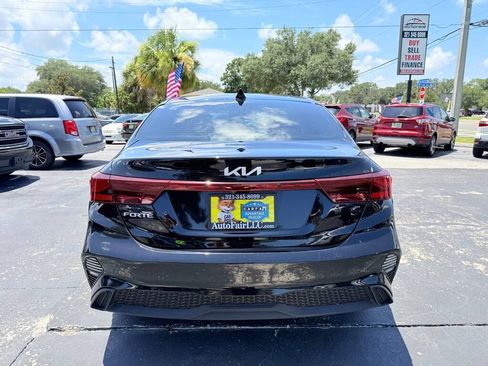 Used 2022 Kia Forte LXS FWD image 5