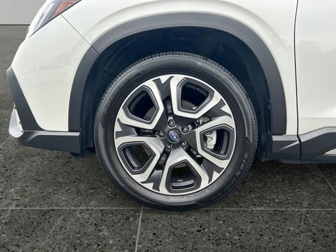 Used 2023 Subaru Ascent Limited AWD/4WD image 4