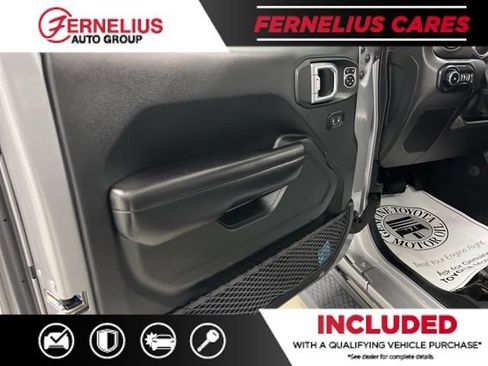 Used 2018 Jeep Wrangler Unlimited Sport S AWD/4WD image 12