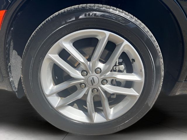 Used 2025 Dodge Durango GT AWD/4WD image 12