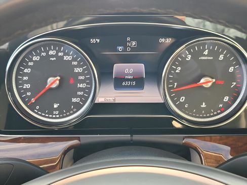 Used 2018 Mercedes-Benz E 300 image 21