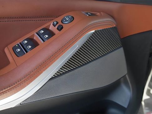 Used 2021 BMW X4 M40i image 18