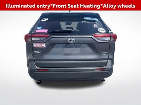 Used 2020 Toyota RAV4 XLE w/ XLE Grade Weather Package AWD/4WD image 6