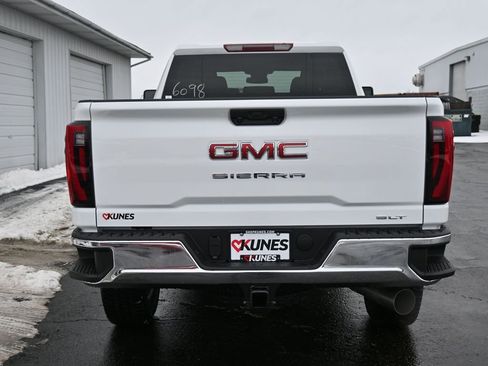 New 2026 GMC Sierra 3500 SLT image 7