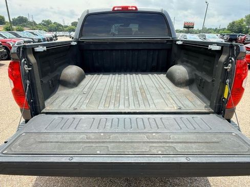 Used 2019 Toyota Tundra SR5 AWD/4WD image 15