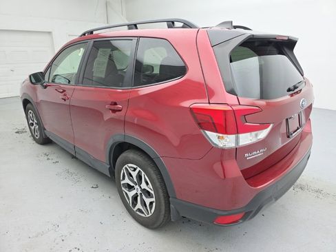 Used 2024 Subaru Forester Premium AWD/4WD image 9