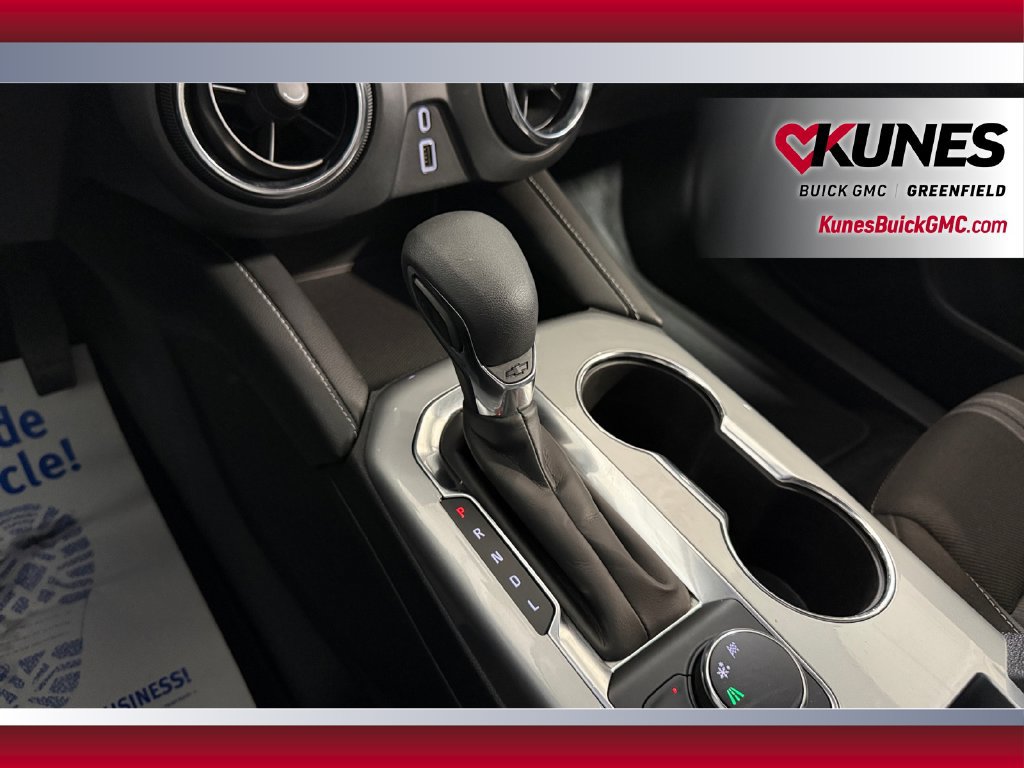 Used 2025 Chevrolet Blazer LT FWD image 29