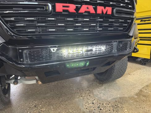 Used 2022 RAM 1500 Big Horn AWD/4WD image 11