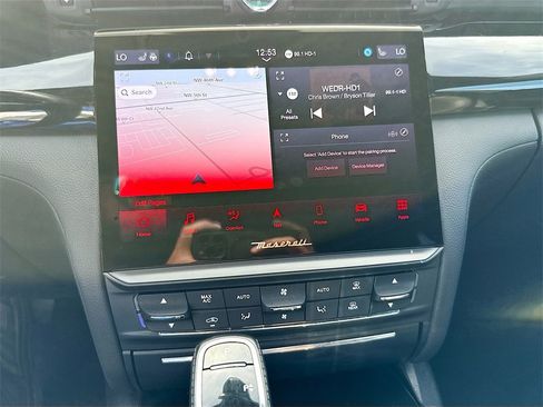 Used 2022 Maserati Quattroporte GT image 16