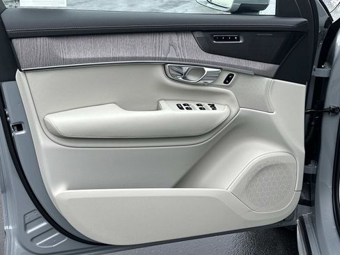 New 2026 Volvo XC90 B6 Ultra w/ Protection Package image 11