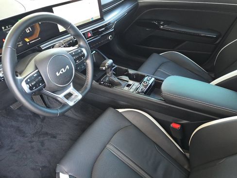 Certified 2025 Kia K5 GT-Line w/ GT-Line Premium Package FWD image 10