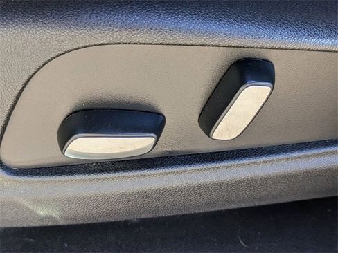 Certified 2023 Cadillac XT5 Luxury image 17