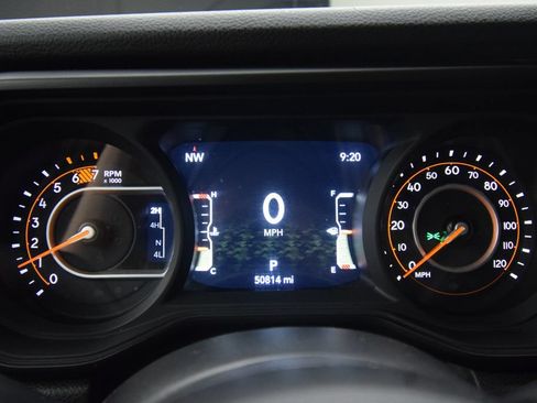 Used 2024 Jeep Wrangler Unlimited Sport AWD/4WD image 21