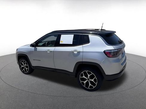 Used 2025 Jeep Compass Limited AWD/4WD image 8