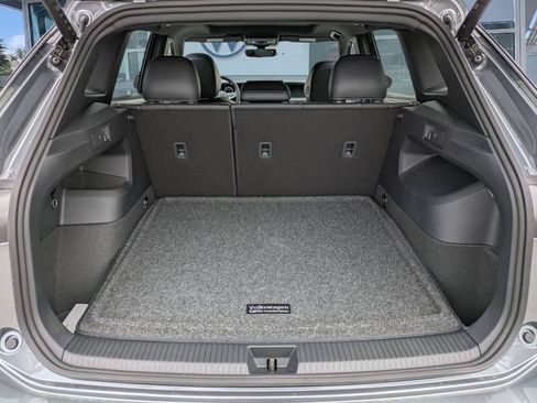 New 2026 Volkswagen Tiguan SE R-Line FWD image 13