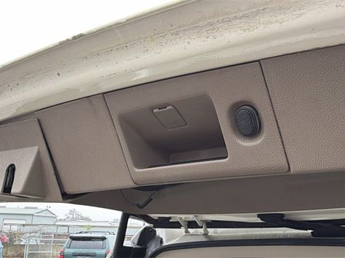 Used 2015 GMC Yukon XL SLT w/ Open Road Package image 42