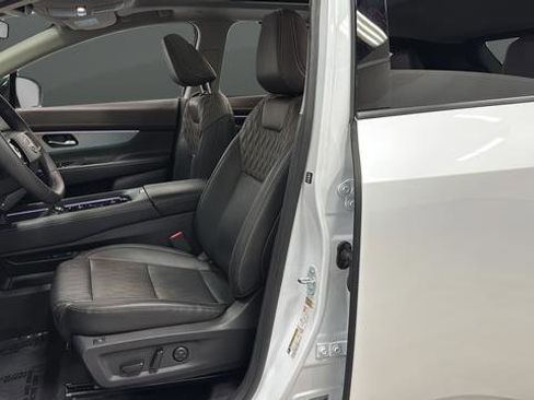 Used 2025 Nissan Murano Platinum w/ Cargo Package AWD/4WD image 9