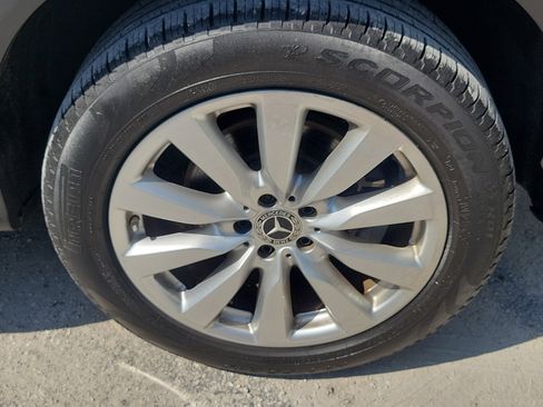 Used 2020 Mercedes-Benz GLC 300 w/ Premium Package image 7