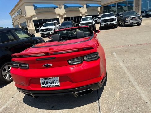Used 2020 Chevrolet Camaro SS RWD image 8