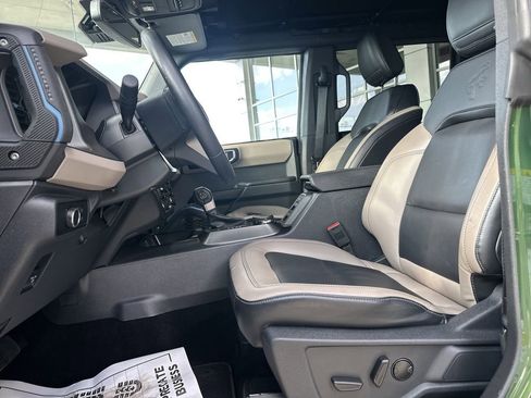 Used 2024 Ford Bronco Wildtrak AWD/4WD image 12