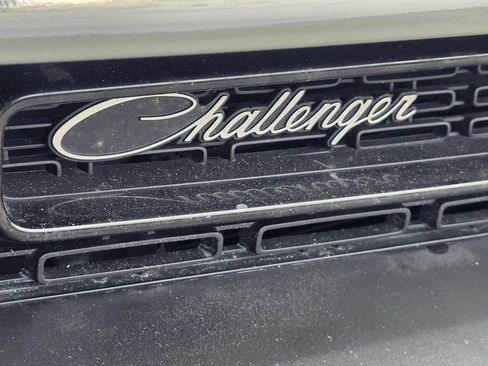 Used 2019 Dodge Challenger R/T Scat Pack w/ Dynamics Package RWD image 5