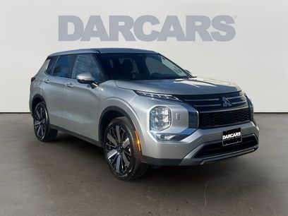 Used 2025 Mitsubishi Outlander SE