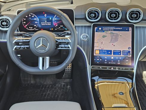 Used 2025 Mercedes-Benz C 300 Sedan image 22