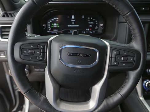 Used 2024 GMC Yukon Denali w/ Denali Reserve Package AWD/4WD image 35