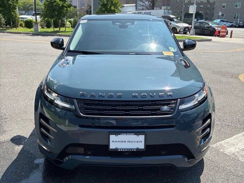 Used 2025 Land Rover Range Rover Evoque Dynamic SE AWD/4WD image 2