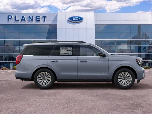 New 2027 Ford Expedition Platinum w/ Driver's Package RWD image 6