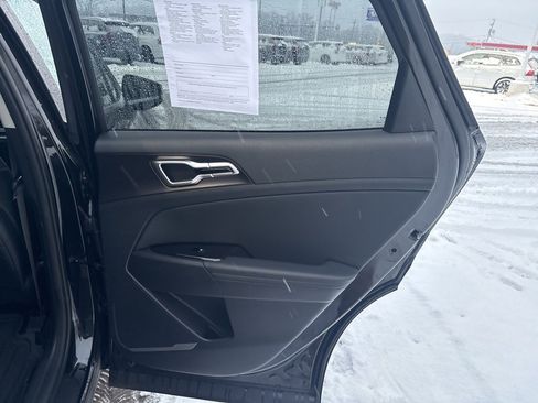 Used 2023 Kia Sportage EX image 34