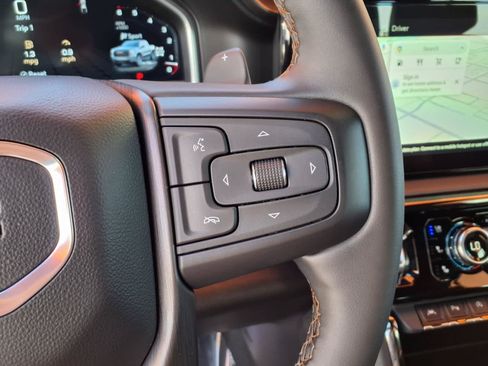 Used 2024 GMC Sierra 1500 AT4 w/ Technology Package AWD/4WD image 26