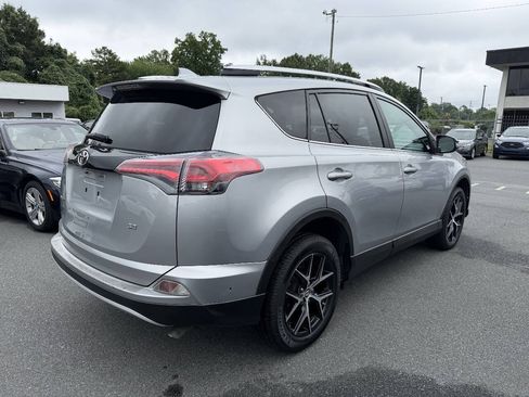 Used 2016 Toyota RAV4 SE FWD image 4