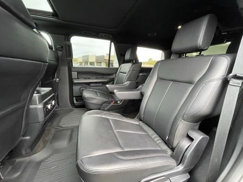 Used 2021 Ford Expedition XLT AWD/4WD image 25