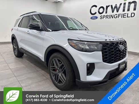 New 2026 Ford Explorer ST w/ Sun And Sound Package image 7