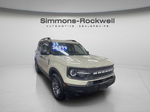 Used 2025 Ford Bronco Sport Big Bend w/ Convenience Package AWD/4WD image 7