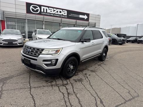 Used 2016 Ford Explorer XLT w/ Equipment Group 202A image 1