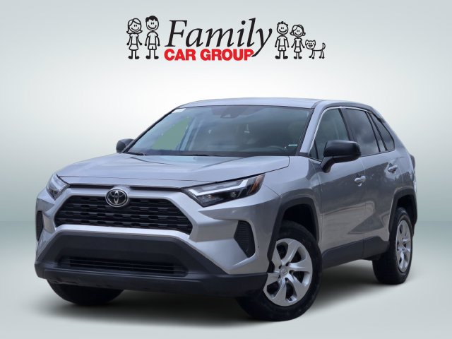 Used 2025 Toyota RAV4 LE AWD/4WD image 1