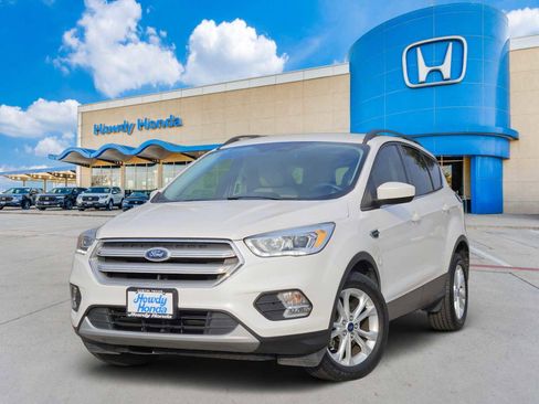 Used 2018 Ford Escape SEL image 1