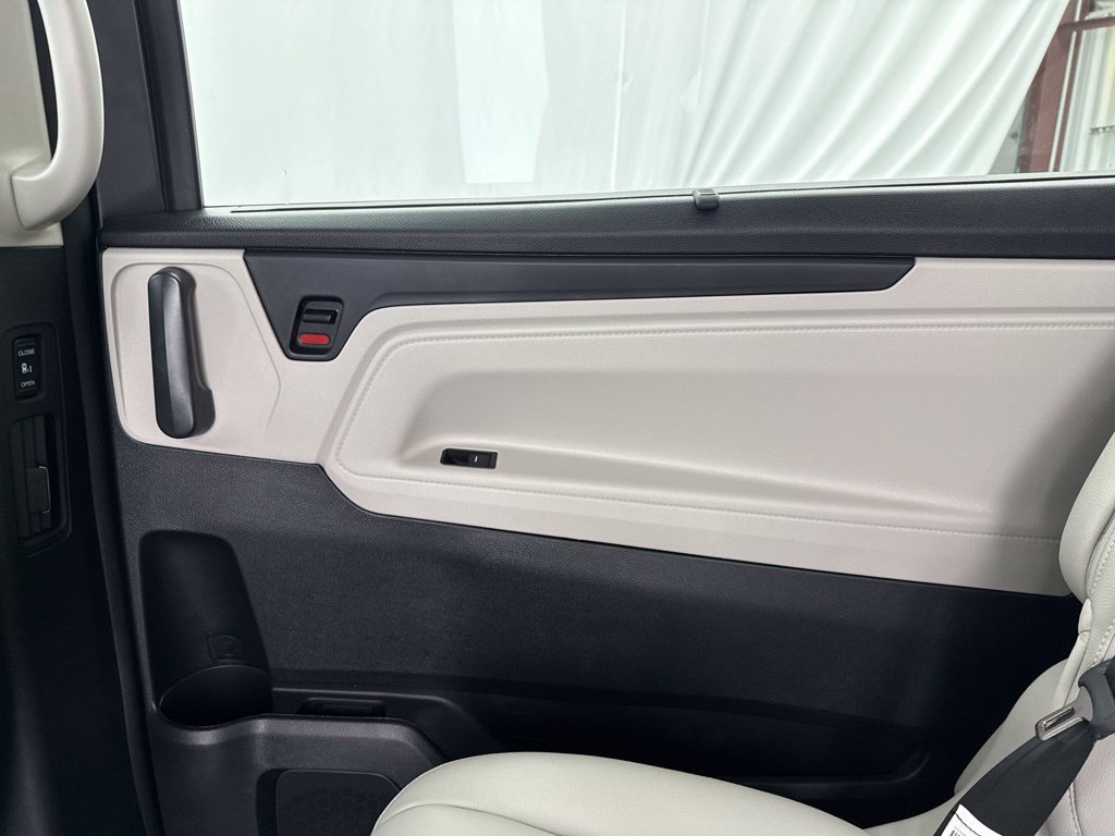New 2026 Honda Odyssey EX-L image 16