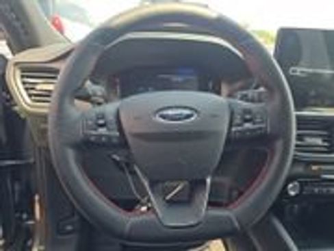 Used 2024 Ford Escape ST-Line w/ Tech Pack #1 AWD/4WD image 10