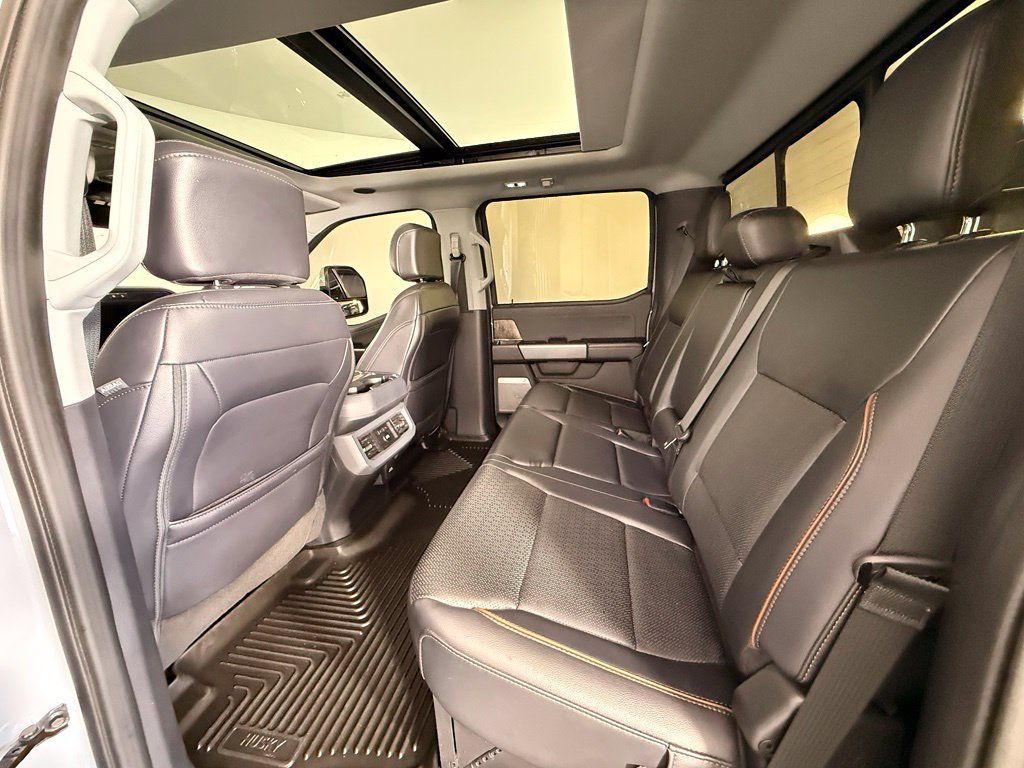 Used 2025 Ford F250 Lariat w/ Lariat Ultimate Package AWD/4WD image 23