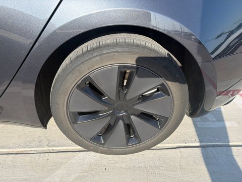 Used 2024 Tesla Model 3 Long Range AWD/4WD image 8