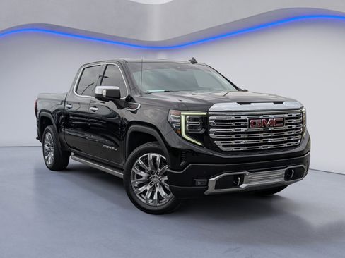 Used 2024 GMC Sierra 1500 Denali w/ Denali Reserve Package image 2