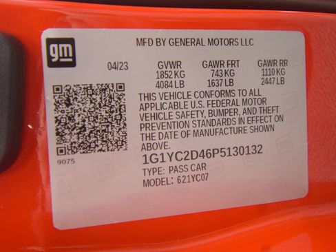 Used 2023 Chevrolet Corvette Stingray Premium Cpe w/ Z51 Performance Package RWD image 27