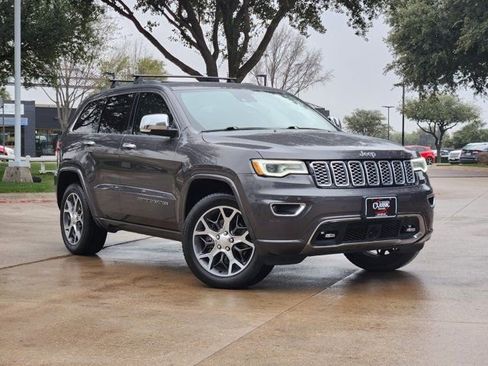 Used 2020 Jeep Grand Cherokee Overland image 2
