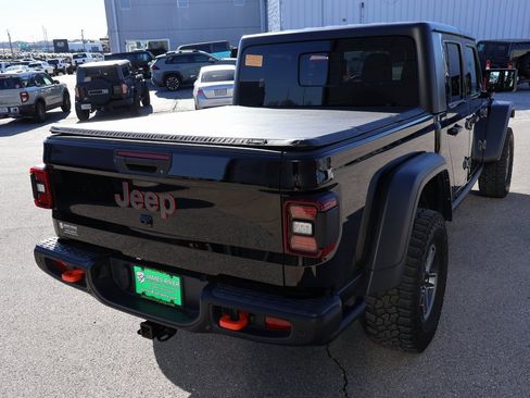 Used 2024 Jeep Gladiator Mojave w/ Technology Group image 5